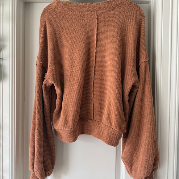 FREE PEOPLE BEACH Sweater Oversized Balloon Sleeve Brown Slouchy Long Sleeve M - Picture 4 of 5